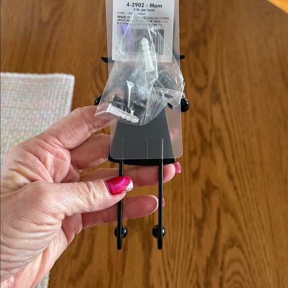 Wall hook - Picture 2 of 4